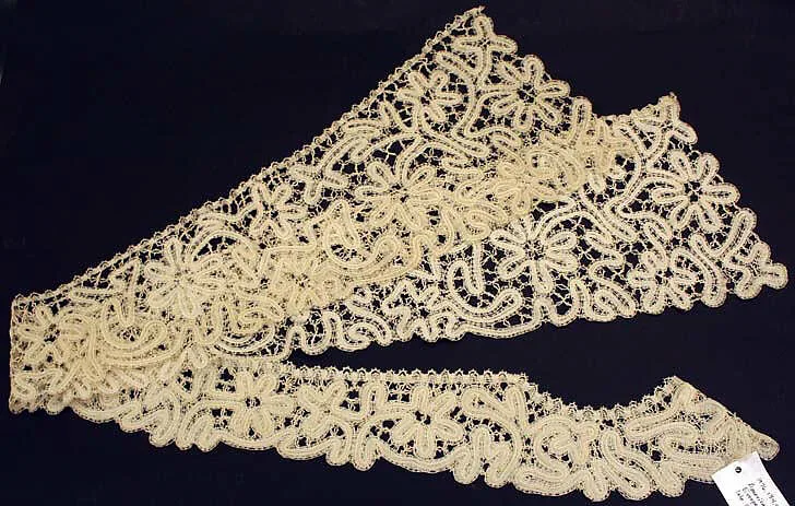 Collar — Unknown