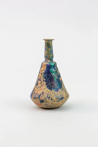 Glass perfume bottle