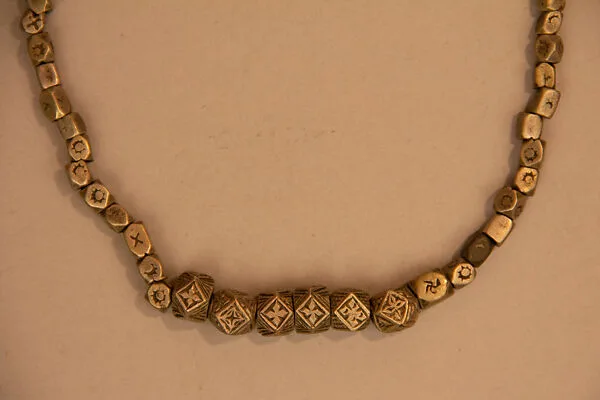 Beads — Unknown