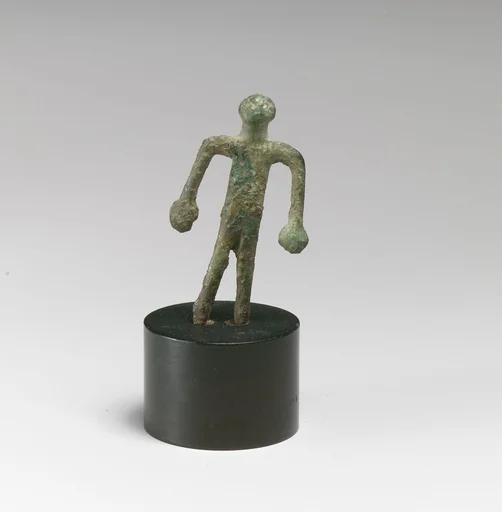 Statuette of a woman ?