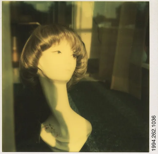 [Mannequin with Long Neck]