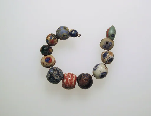 Glass mosaic beads