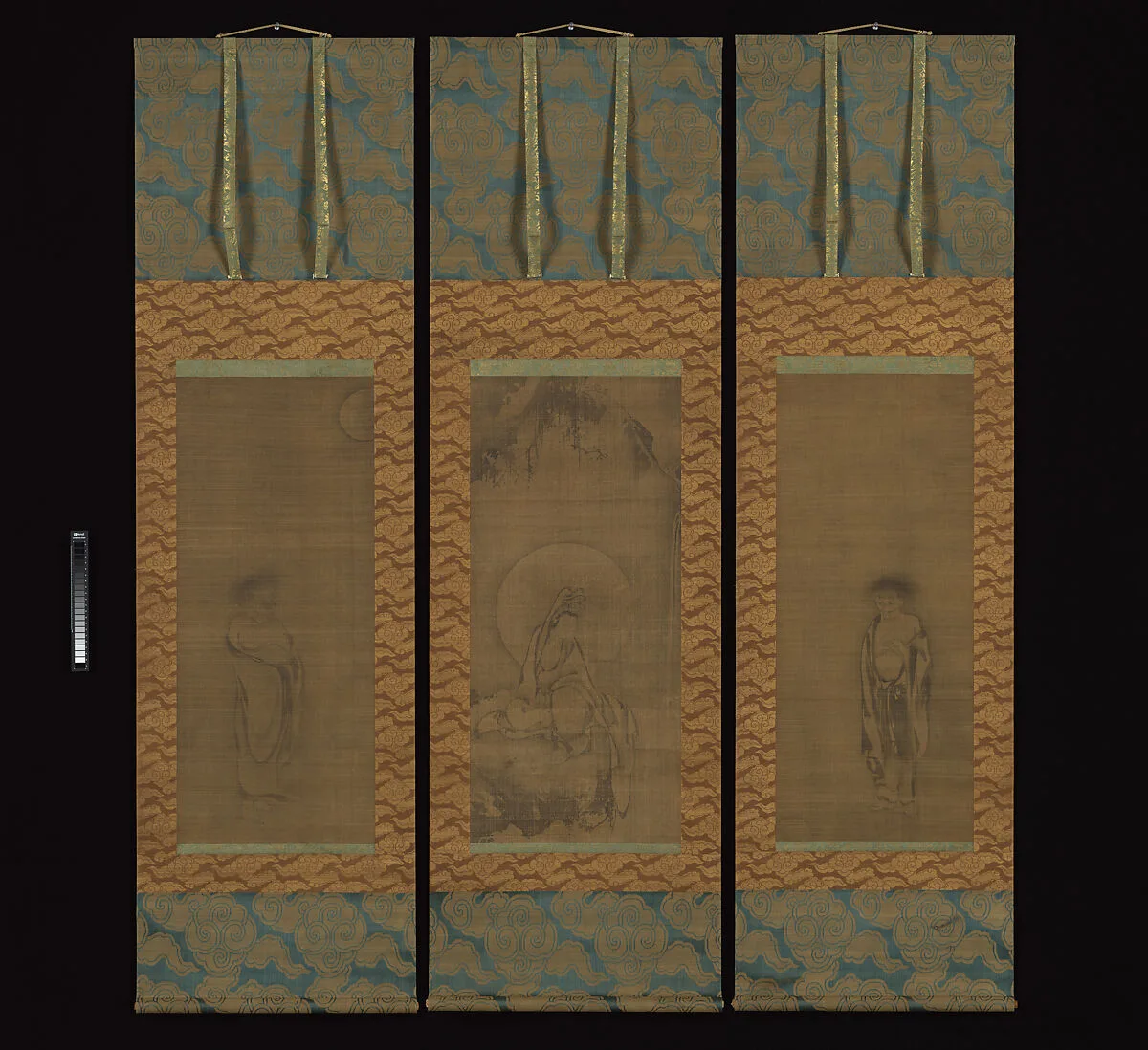 白衣観音・寒山・拾得図|Triptych of White-robed Kannon, Kanzan, and Jittoku — Unidentified artist