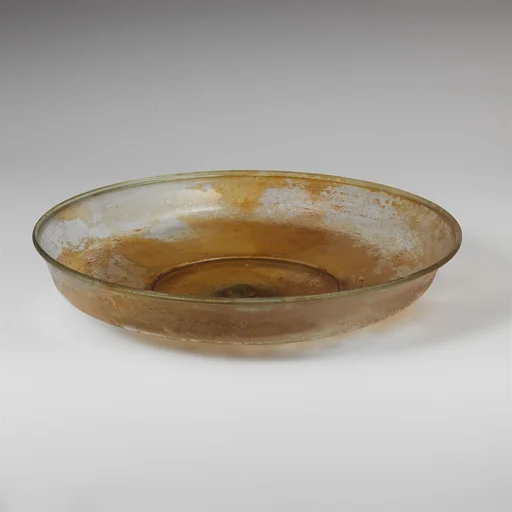 Glass dish