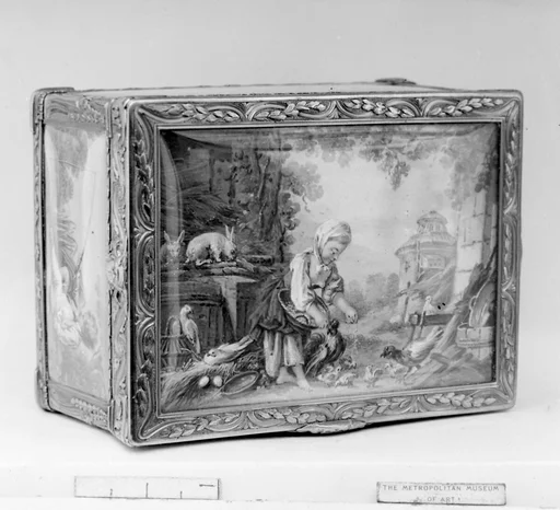 Snuffbox