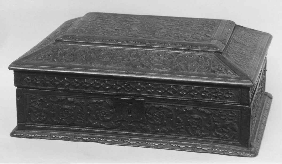 Box — César de Bagard