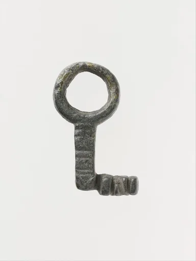 Bronze ring key