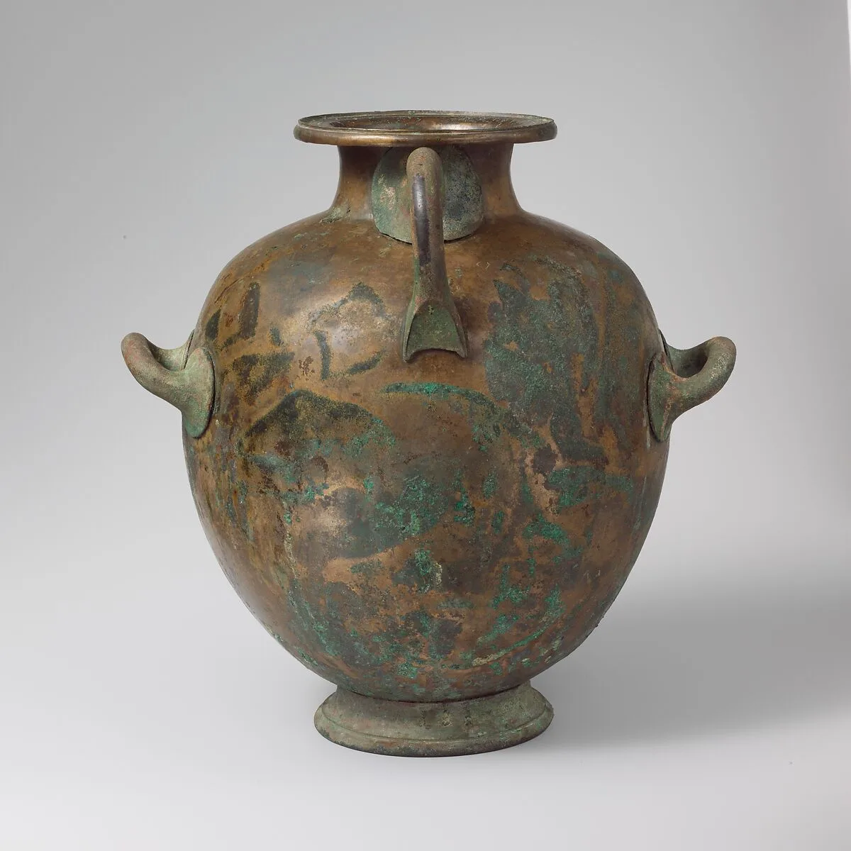 Bronze hydria: kalpis (water jar) — Unknown