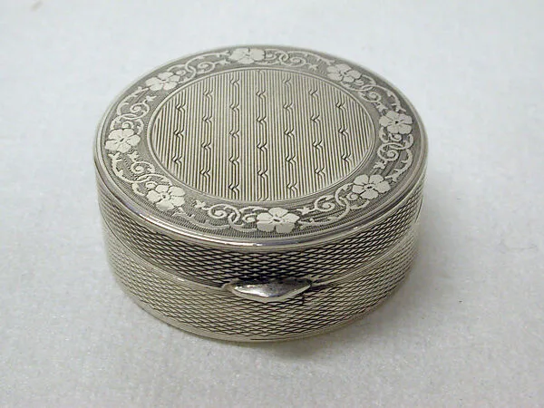 Compact — Unknown