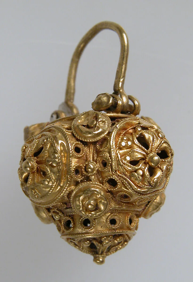 Basket Earring — Unknown