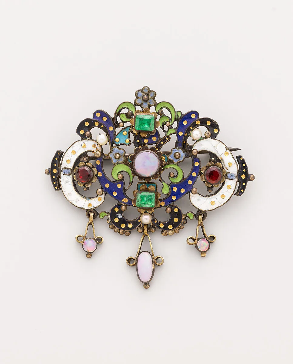 Clasp or brooch — Unknown