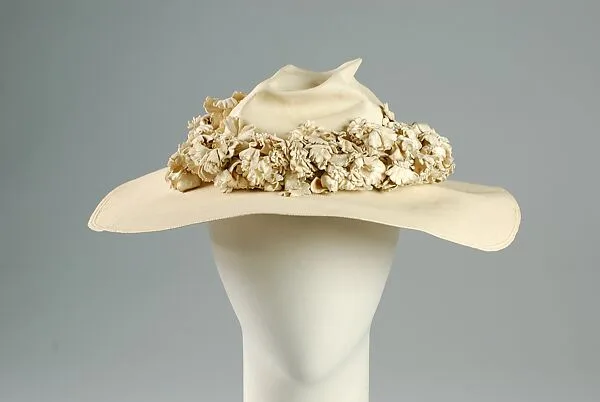 Hat — Rose Valois