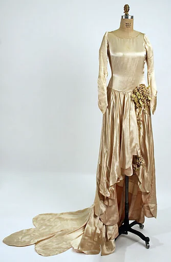 Wedding dress