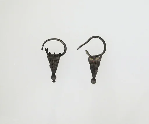 Earring