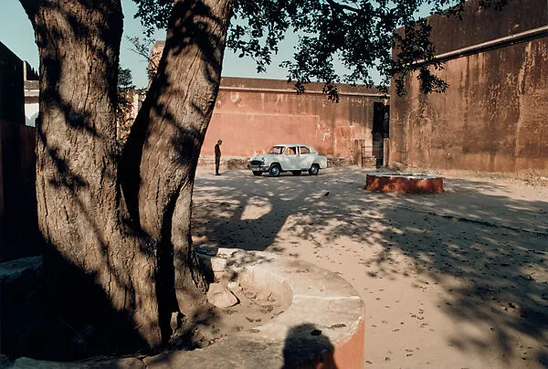Driver and Ambassador Car, Jaipur, Rajasthan — Raghubir Singh