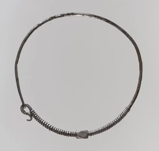 Earring