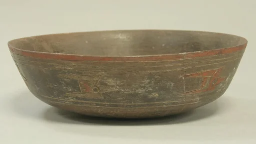 Incised bowl with birds