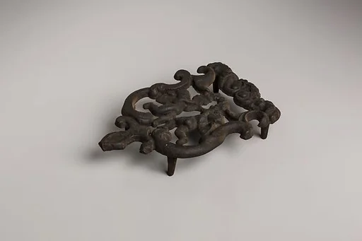 Trivet