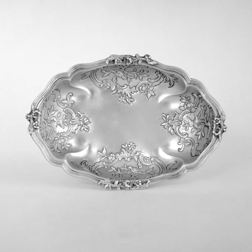 Oval dish