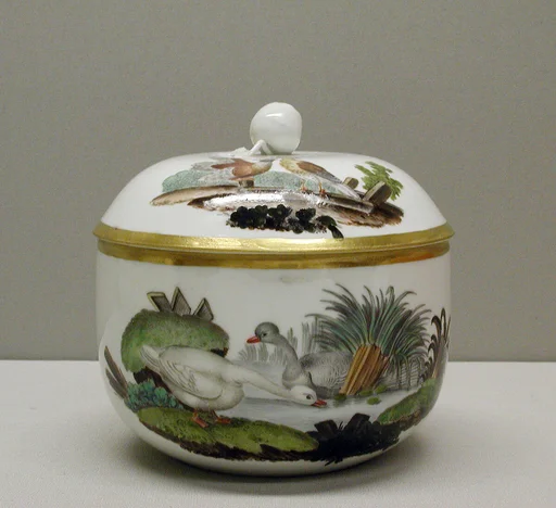 Sugar bowl
