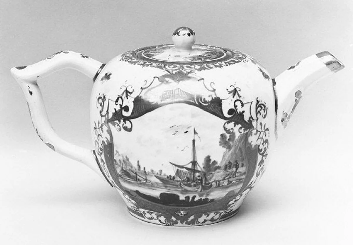 Teapot — Meissen Manufactory