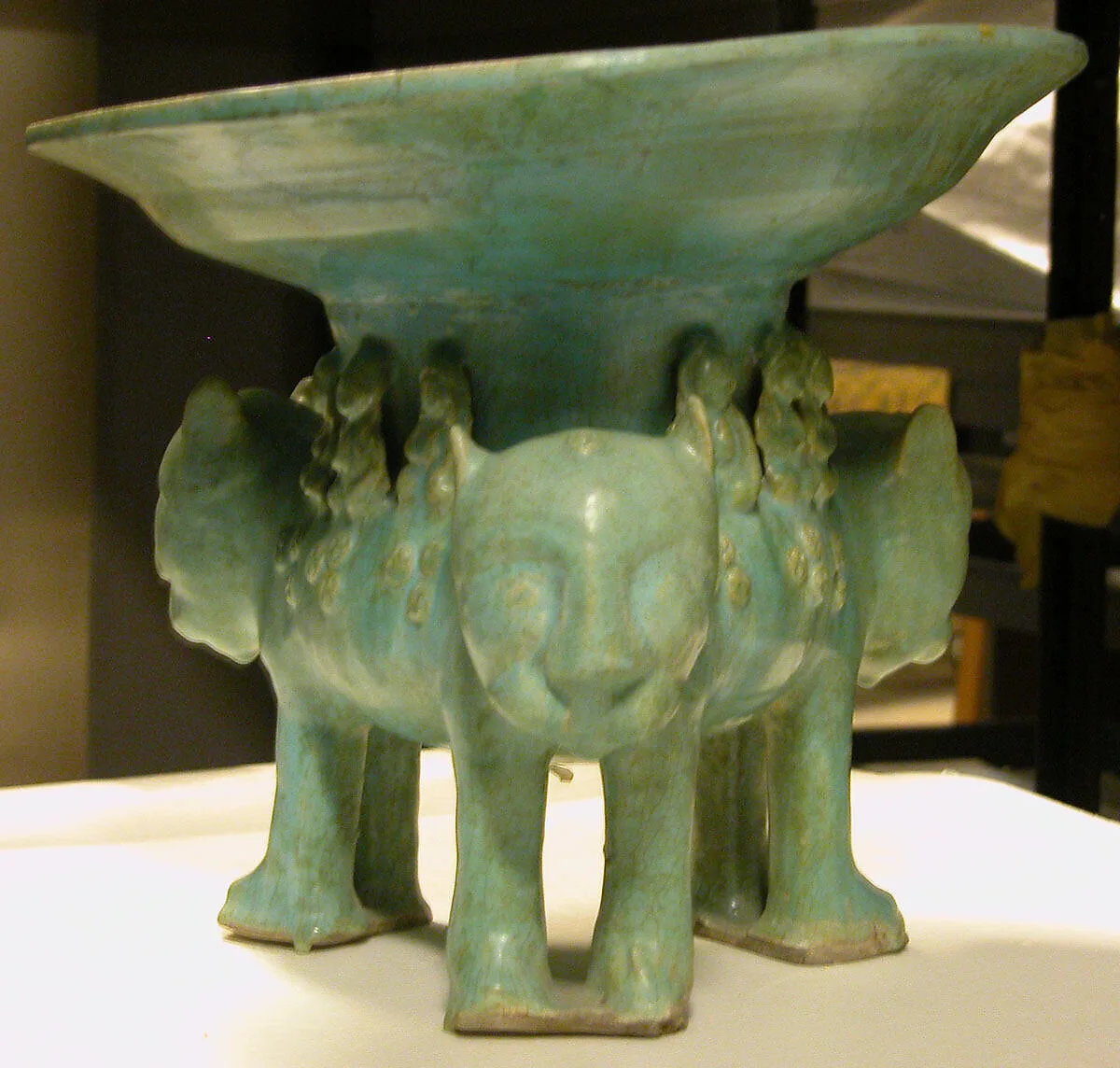 Bowl on a Base of Three Molded Lions — Unknown