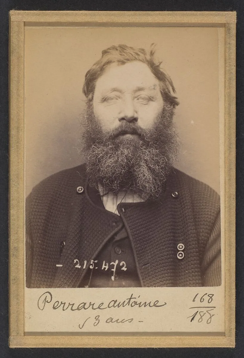 Perrare. Antoine. 53 ans, né à St Diaur (Rhône). Mécanicien. Anarchiste. 10/3/94. — Alphonse Bertillon