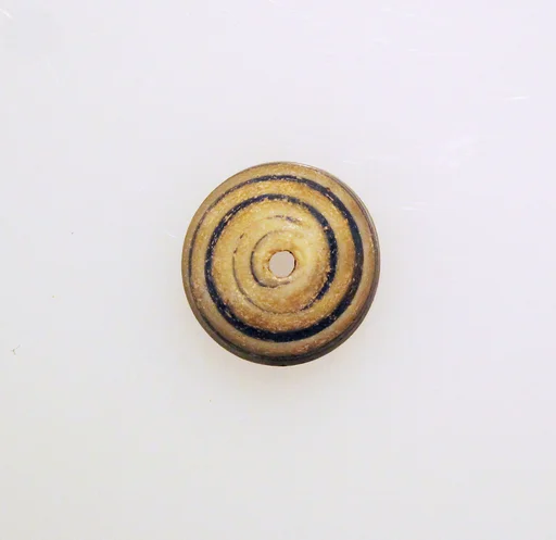 Glass spindle whorl