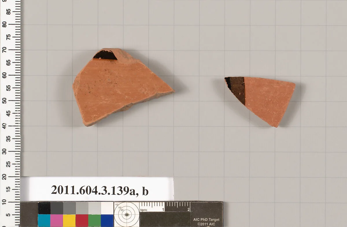 Terracotta fragments from closed shapes — Unknown