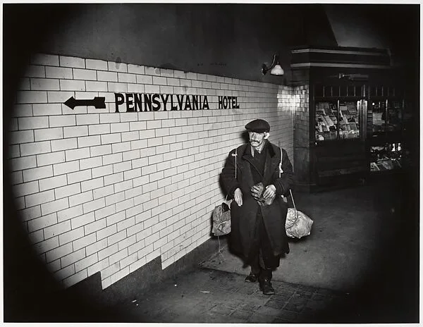 Pennsylvania Hotel — Weegee|Sid Kaplan