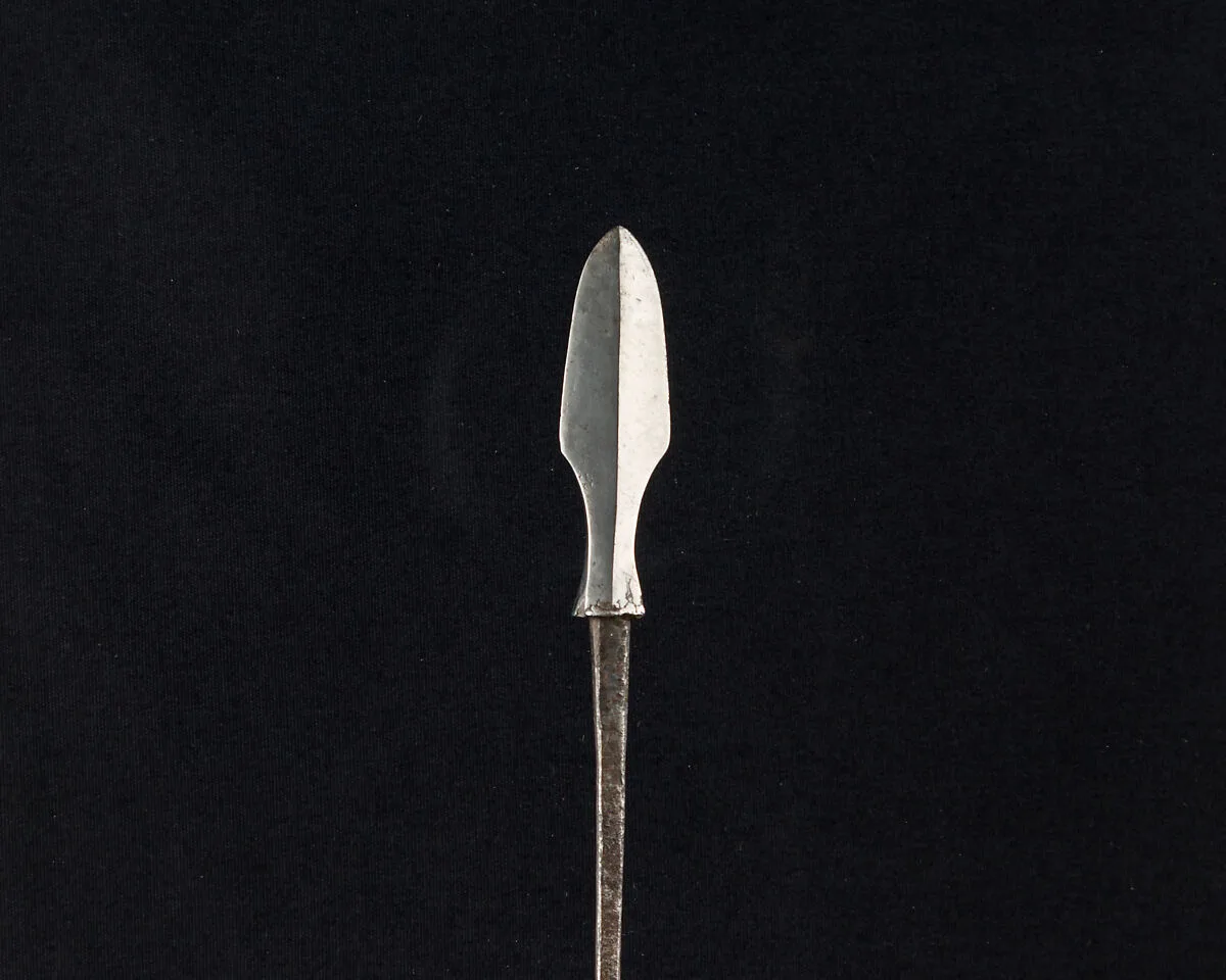 Arrowhead (<i>Yanone</i>) — Unknown