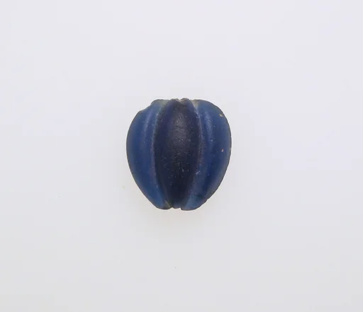 Glass spacer bead