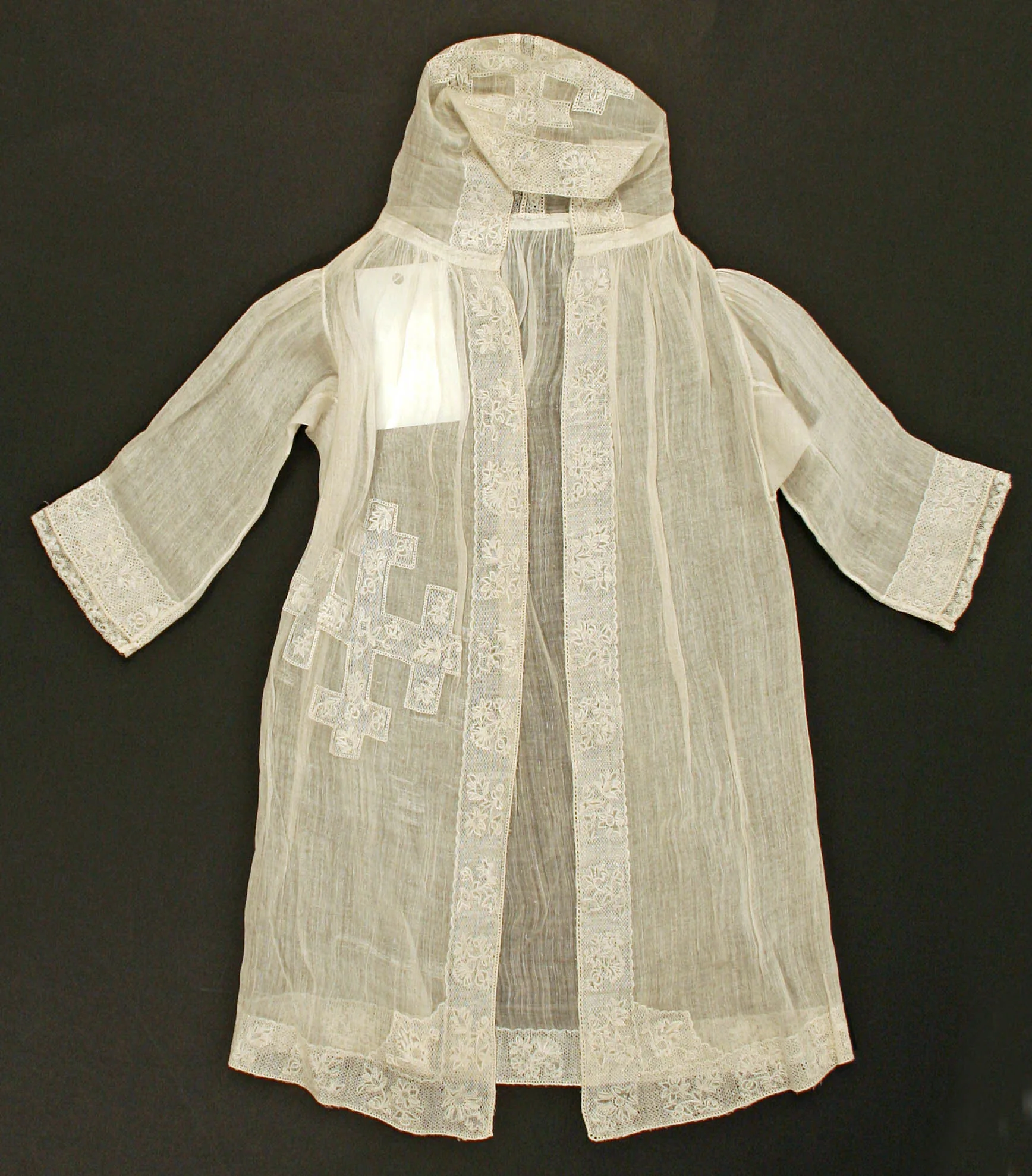 Christening dress — Unknown
