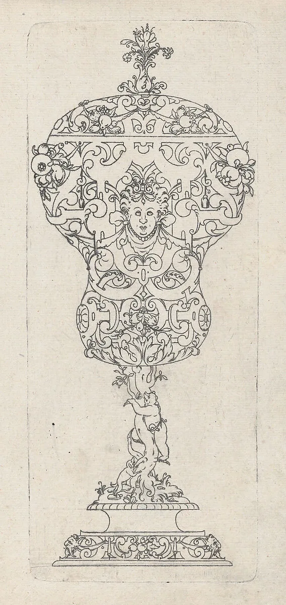Covered Goblet, Pear shaped bidy on shaft og twisted tree-trunk with bear treed by dog — Jonas Silber