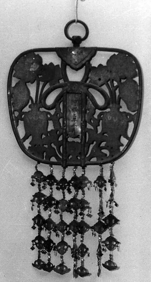 華鬘|Keman (“Flower Garland” Temple Decoration) — Unknown