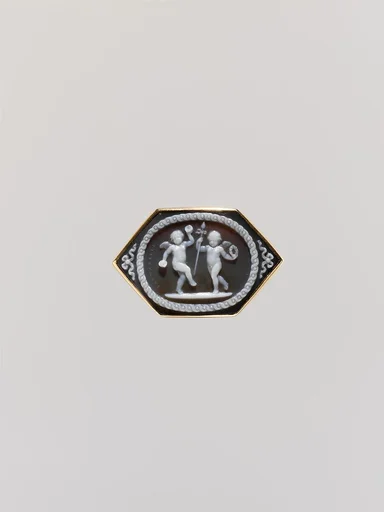 Dancing Amorini with Bacchic symbols