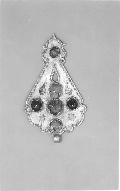 Pendant — Unknown