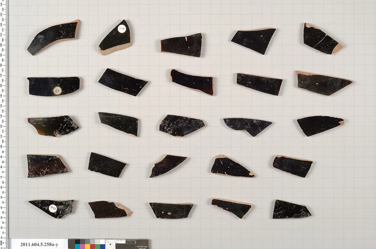 Terracotta fragments of kylikes (drinking cups) — Unknown