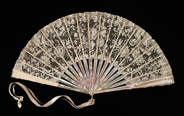 Fan — Tiffany & Co.