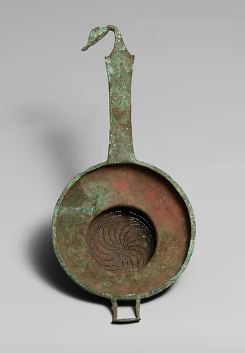 Bronze strainer