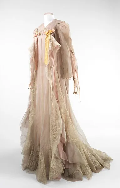 Negligée — Charles James