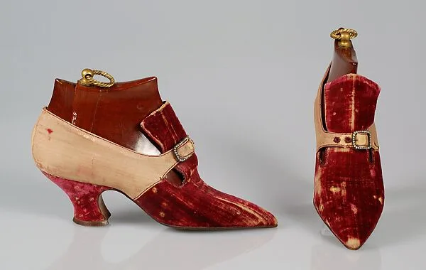 Shoe trees — Pierre Yantorny