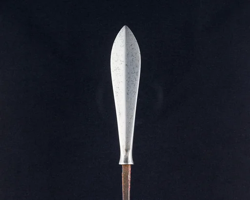Arrowhead (<i>Yanone</i>)