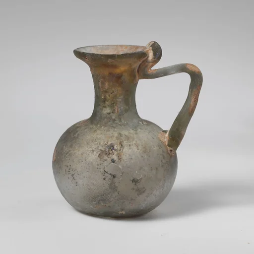 Glass jug