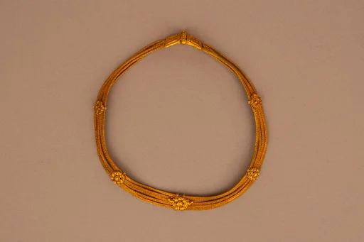 Necklet