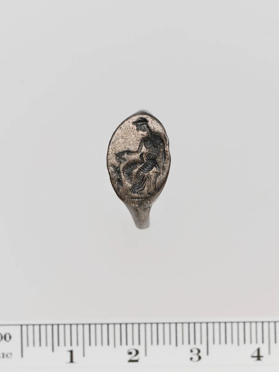 Silver ring — Unknown