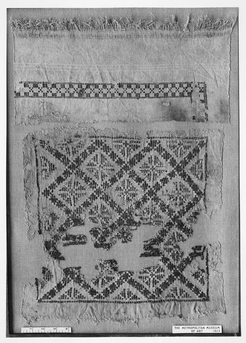 Tunic with Interlace Decoration — Unknown