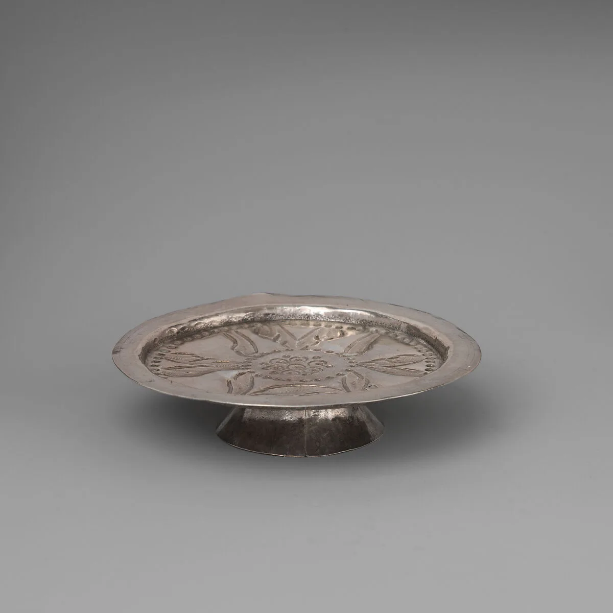 Miniature stand — George Manjoy