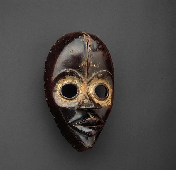 Face Mask (Gunye Ge) — A Yakouba carver