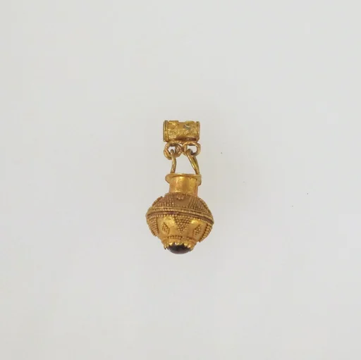Earring in the form of a vase